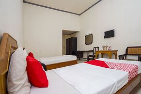 OYO 1989 Hotel Pelangi Harapan