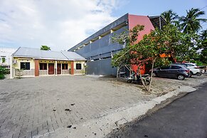 OYO 1720 A2b Residence