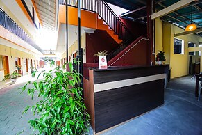 OYO 1720 A2b Residence