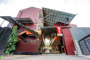 OYO 1720 A2b Residence