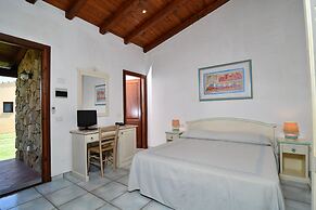 Li Suari Club Village