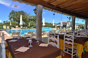 Li Suari Club Village