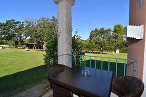 Li Suari Club Village