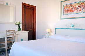 Li Suari Club Village