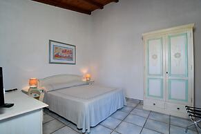 Li Suari Club Village