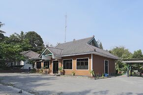 Super OYO 1959 Penginapan Kepurun Pawana Indonesia