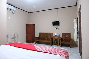 OYO 1851 Homestay Joss