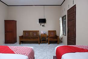 OYO 1851 Homestay Joss