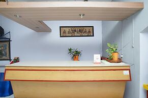 OYO 2003 Female Guest House