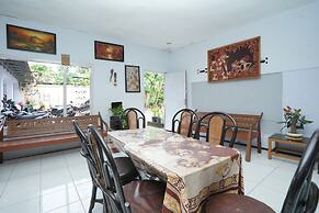 OYO 2003 Female Guest House