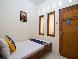 OYO 1982 Golf Papa Costel