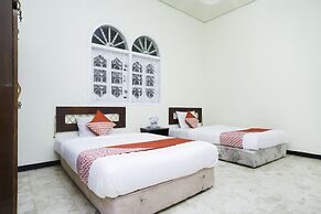 OYO 2004 Penginapan Bidara Syariah