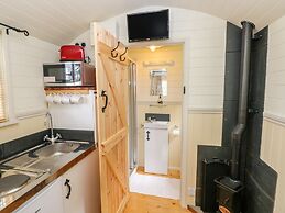 Shepherds Hut - The Crook