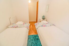 2 Riverside Cottages