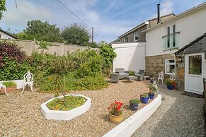 2 Riverside Cottages