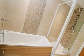 2 Riverside Cottages