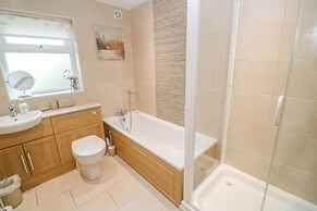 2 Riverside Cottages