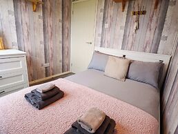 Moggs Retreat
