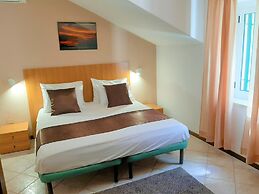 Rooms & Apartments Villa Town Gate