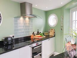 20A St Hilda's