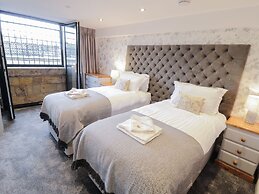 Olton Hall @ Engine Shed