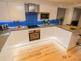 Blue Peter @ Engine Shed