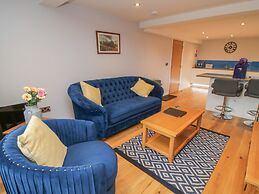 Blue Peter @ Engine Shed