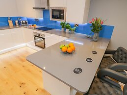 Blue Peter @ Engine Shed