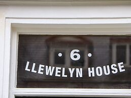 Llewelyn House