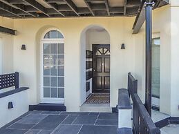 Harbour View Apartment