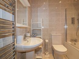 Harbour View Apartment