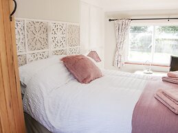 Ensdon Lea Cottage