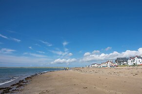 Crows Nest - Rhosneigr