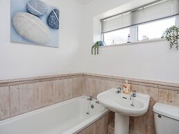 Crows Nest - Rhosneigr