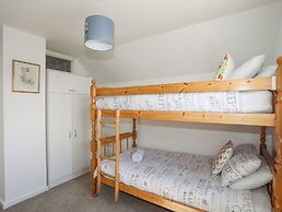 Crows Nest - Rhosneigr