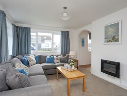 Crows Nest - Rhosneigr