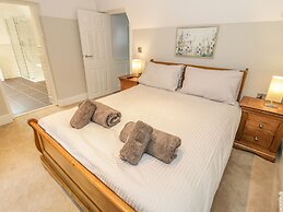 Bryn Derwen Coach House