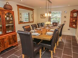 Bryn Derwen Coach House