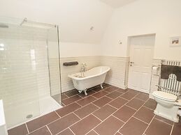 Bryn Derwen Coach House