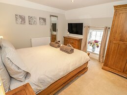 Bryn Derwen Coach House