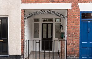 Fishermans Warehouse