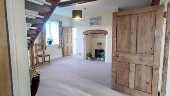 The Manor House at Kenwick Lodge