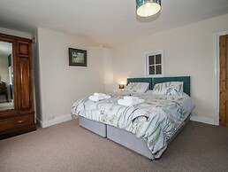 The Manor House at Kenwick Lodge