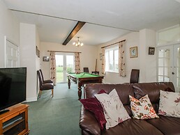 The Manor House at Kenwick Lodge