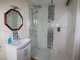 The Manor House at Kenwick Lodge