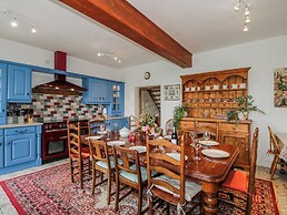 The Manor House at Kenwick Lodge