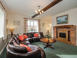 The Manor House at Kenwick Lodge