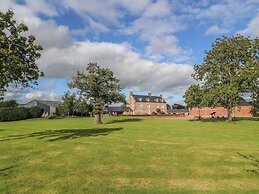 Rhandregynwen Hall