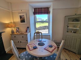 Moelwyn View Cottage