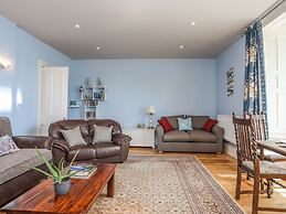 Gadlys House - Waters Edge